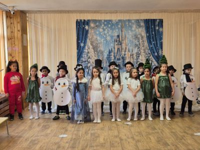 Коледно тържество - ДГ 15 Райна Княгиня - Перник