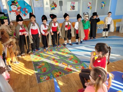 Сурва 2022г. - ДГ 15 Райна Княгиня - Перник